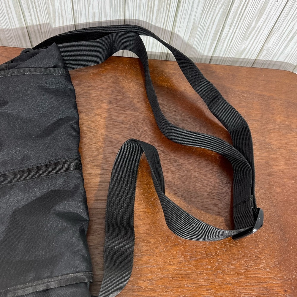 Eddie Bauer Black Crossbody Fold Over - Picture 9 of 10